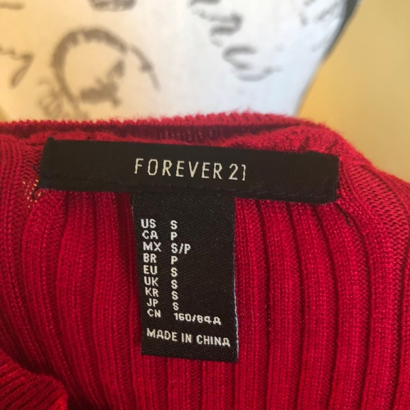 Forever 21 Red knit top size small - Picture 3 of 3